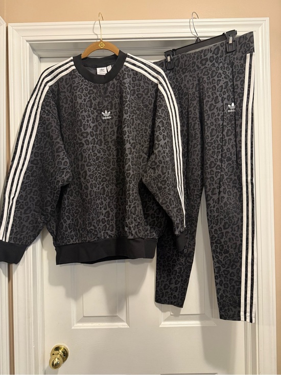 adidas Pants - adidas Black & Gray Leopard Print Women’s Set w/ White Stripes (Size in Desc.)